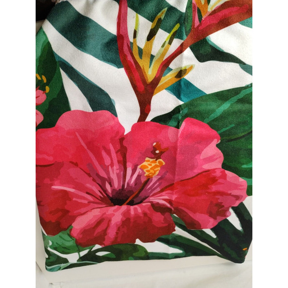 54" Round Beach Towel - Boho Tropical Paradise Blanket - Hibiscus Flowers - Picture 2 of 3